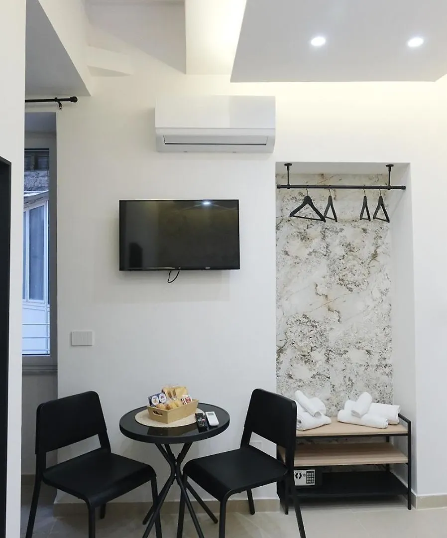 Maison Centro Storico Naples Apartment