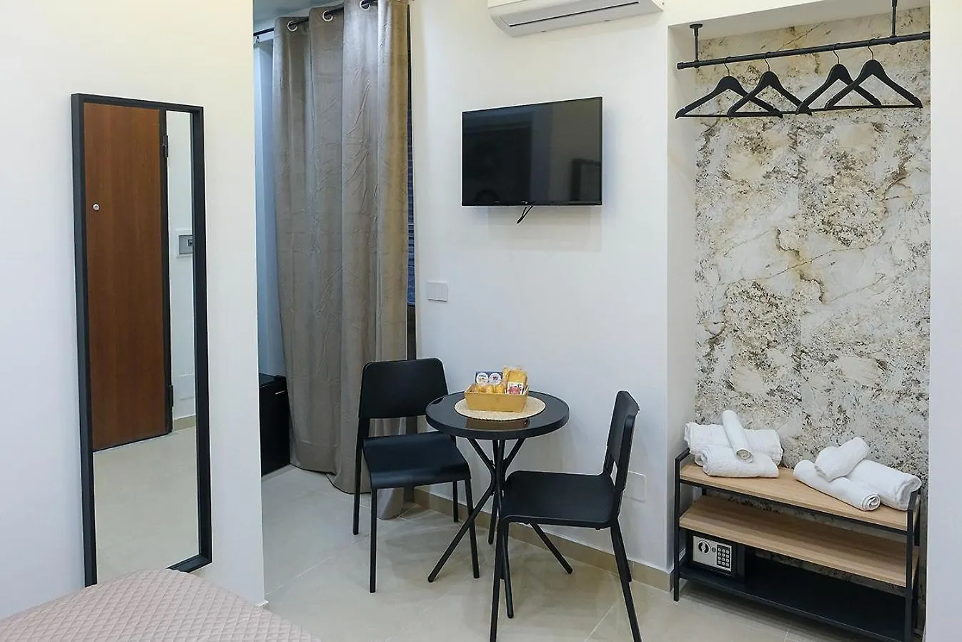 Maison Centro Storico Naples